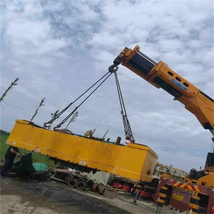 莱城随车吊吊集装箱怎么吊