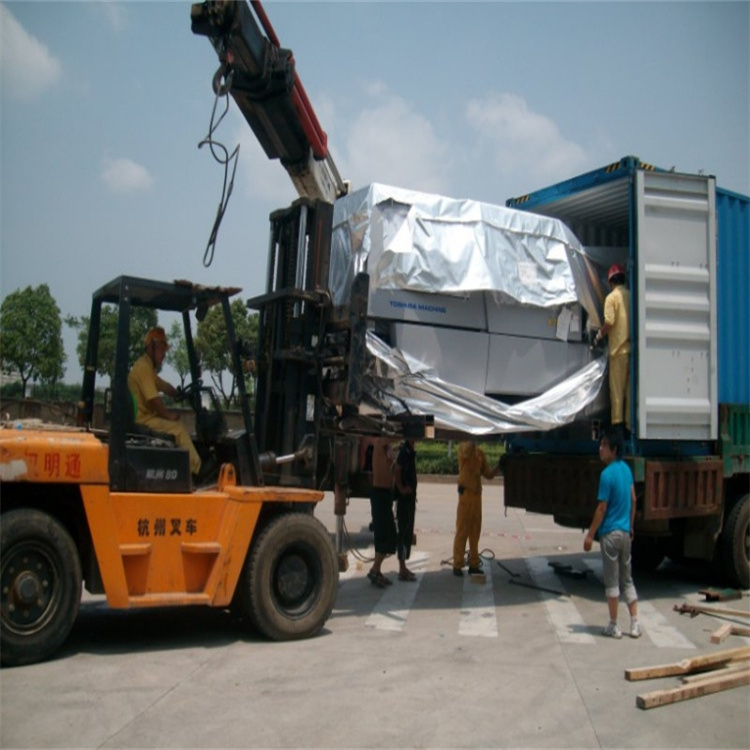 莱城随车吊12吨能吊多重