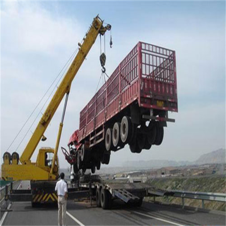 莱城吊车吊运安全措施